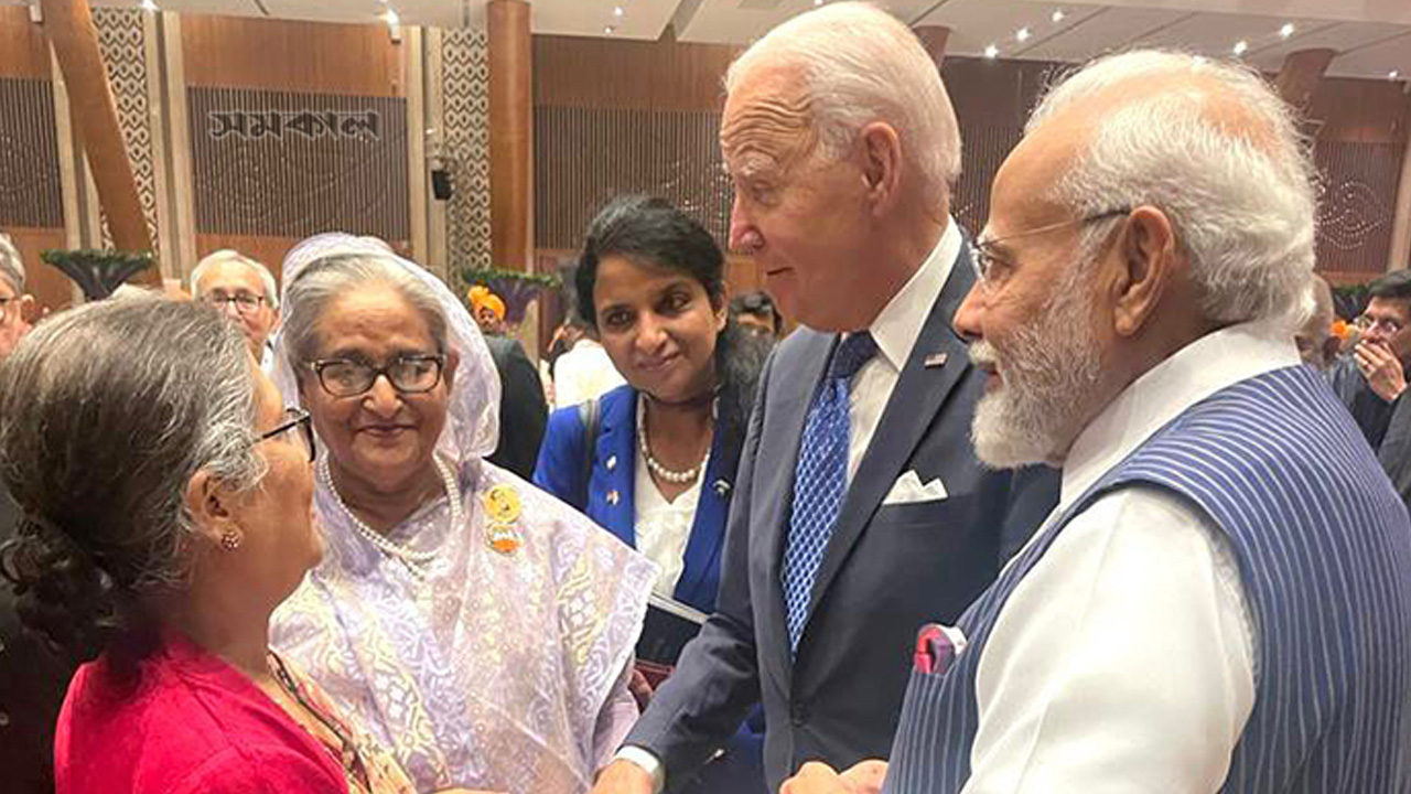 ভারতের প্রধানমন্ত্রী নরেন্দ্র মোদি, যুক্তরাষ্ট্রের প্রেসিডেন্ট জো বাইডেন, বাংলাদেশের প্রধানমন্ত্রী শেখ হাসিনা ও তার বোন শেখ রেহানা এক ফ্রেমে। 