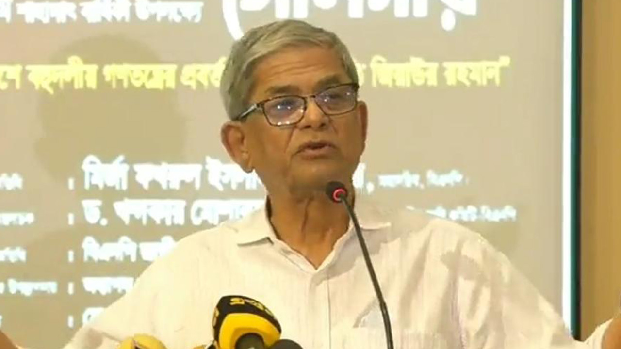 সোমবার গুলশানে সেমিনারে বক্তব্য দেন বিএনপি মহাসচিব মির্জা ফখরুল ইসলাম আলমগীর। ছবি : কালবেলা