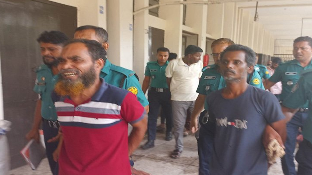 আদালতে আসামিরা। ছবি : সংগৃহীত