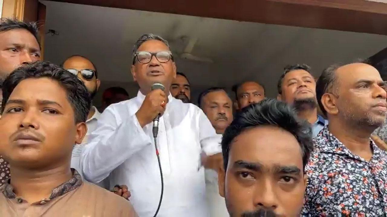 কাদের মির্জা।