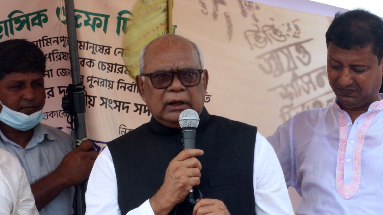 পাবনা-২ আসনের সাবেক সংসদ সদস্য খন্দকার আজিজুল হক আরজু।