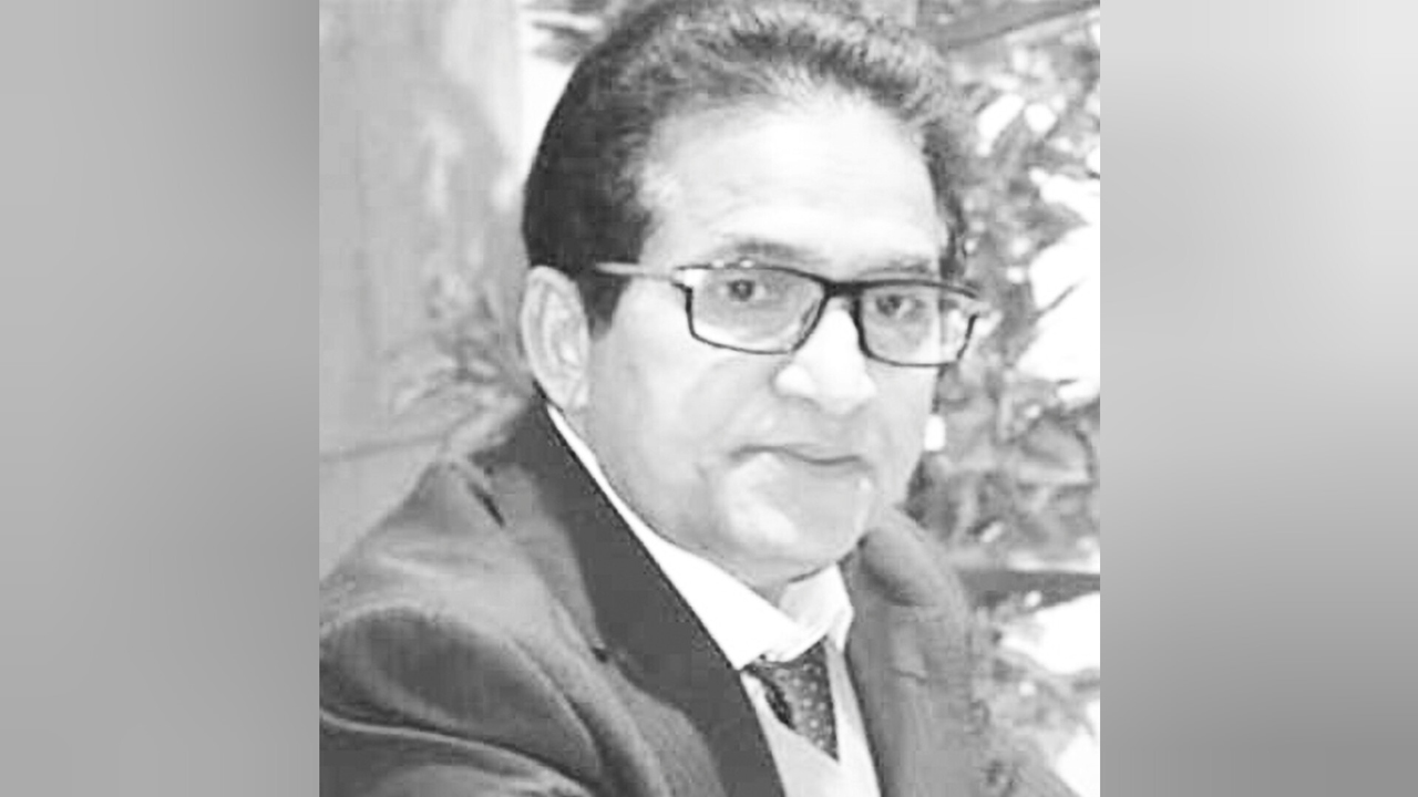 মোশাররফ হোসেন ভূঁইয়া।