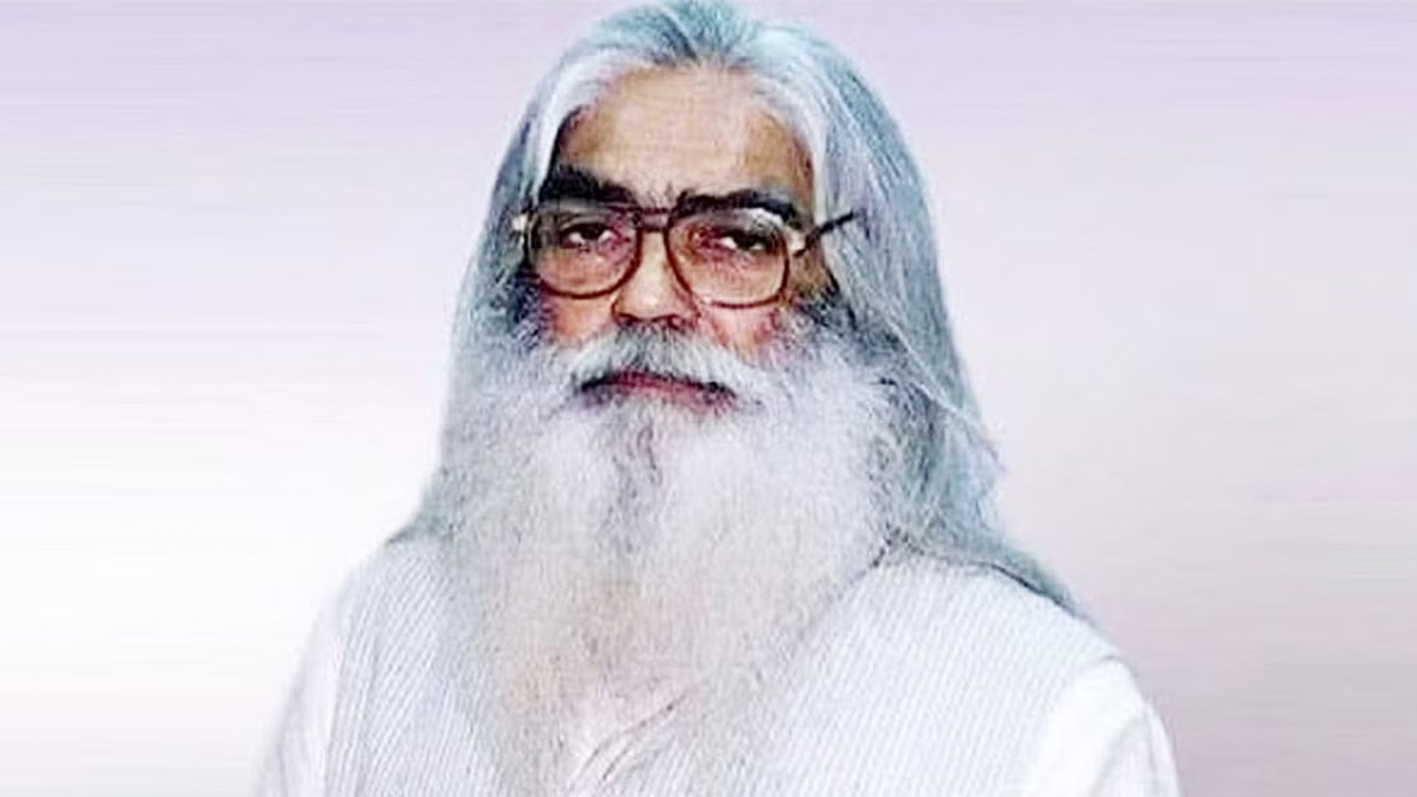 সিরাজুল আলম খান। ছবি: সংগৃহীত