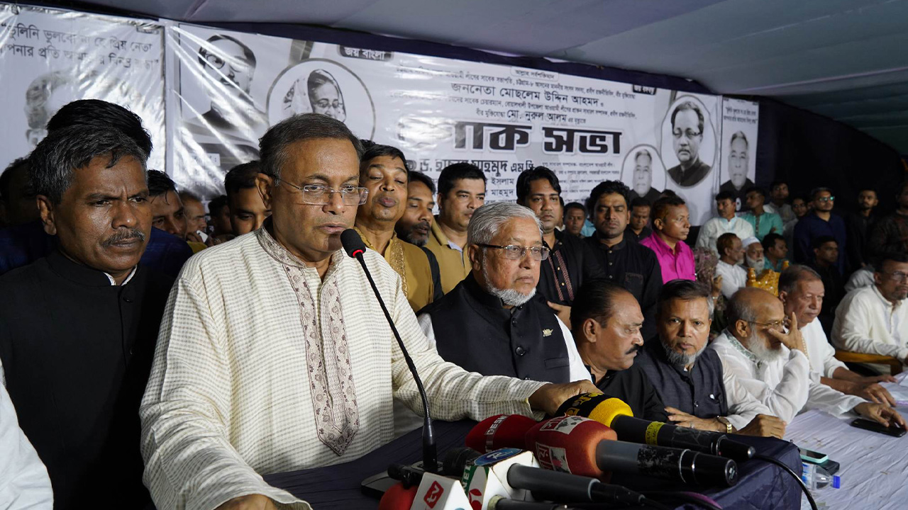শোকসভায় বক্তব্য দেন তথ্য ও সম্প্রচারমন্ত্রী ড. হাছান মাহমুদ। ছবি : কালবেলা