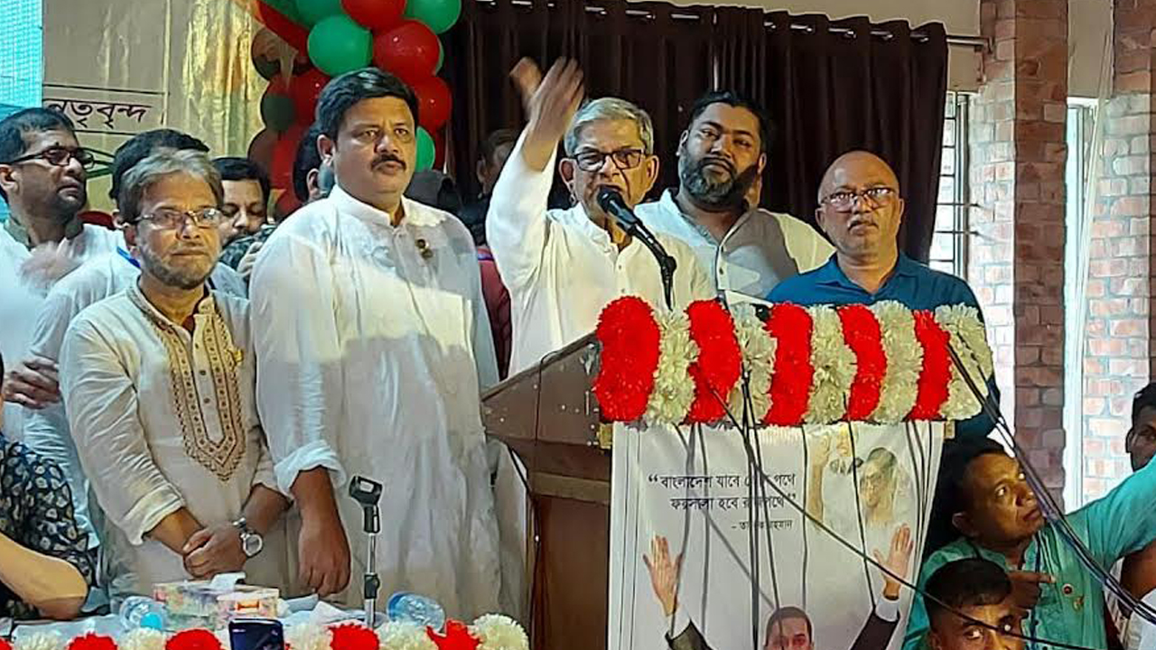 রোববার গাজীপুর মহানগর বিএনপির দ্বি-বার্ষিক সম্মেলনে বক্তব্য দেন বিএনপির মহাসচিব মির্জা ফখরুল ইসলাম আলমগীর।  ছবি : কালবেলা