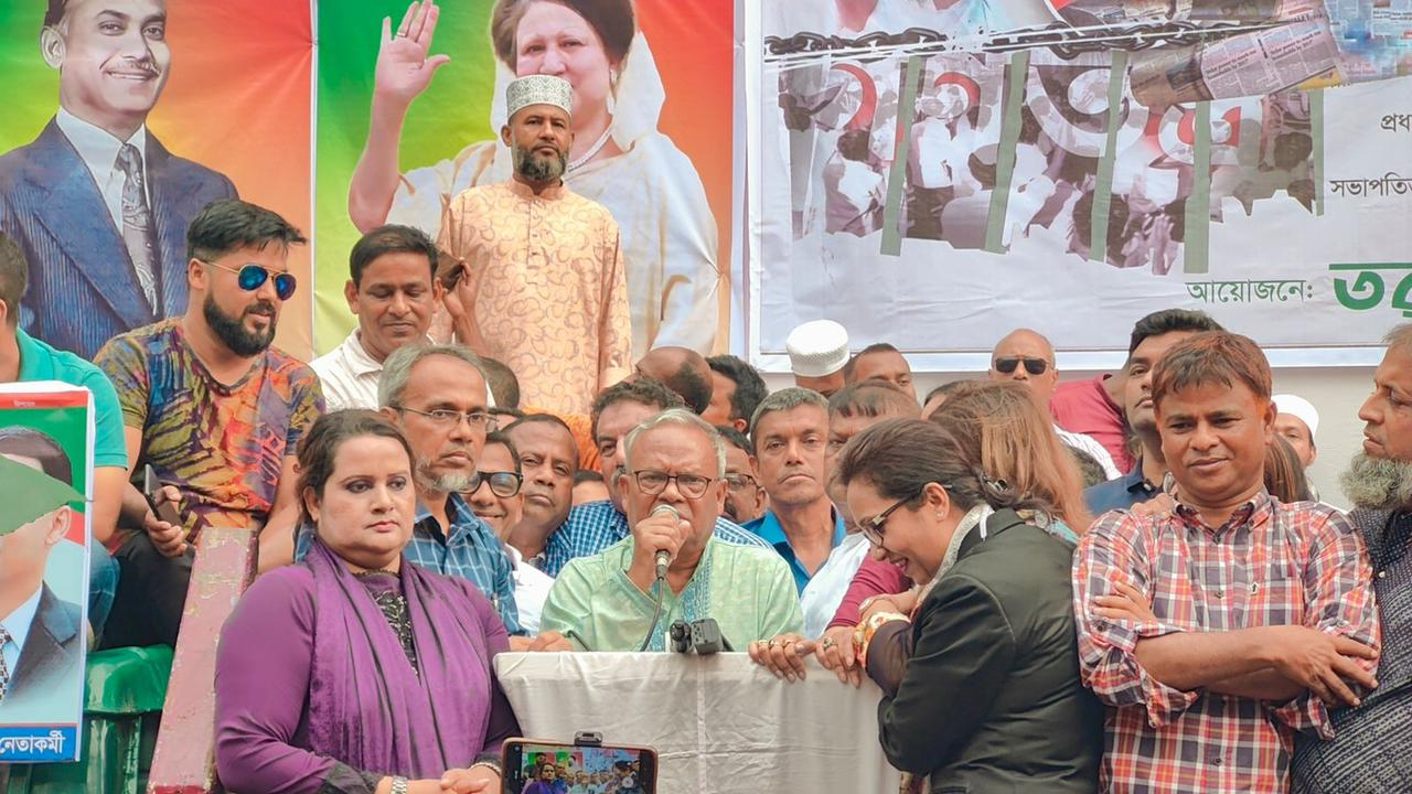 বক্তব্য রাখছেন রুহুল কবির রিজভী