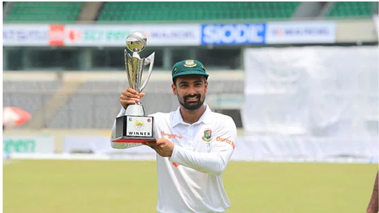 আফগানিস্তানের বিপক্ষে টেস্ট জয়ের ট্রফি হাতে অধিনায়ক লিটন দাস। ছবি: সংগৃহীত