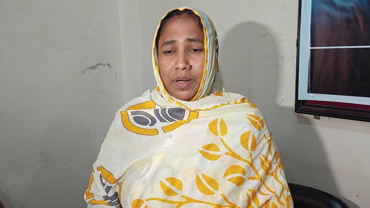 সাংবাদিক গোলাম রব্বানী নাদিমের স্ত্রী মনিরা বেগম। ছবি : কালবেলা