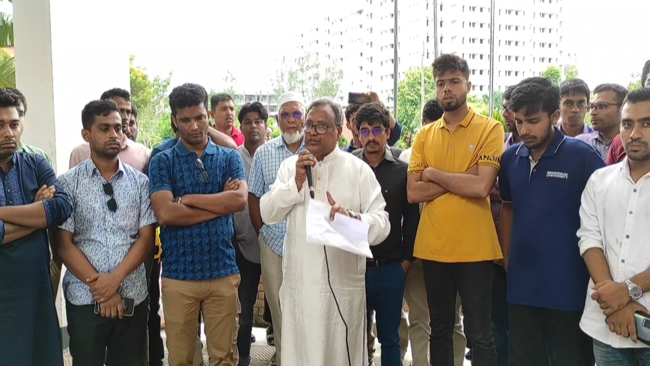 যবিপ্রবি উপাচার্য অধ্যাপক ড. মো. আনোয়ার হোসেন