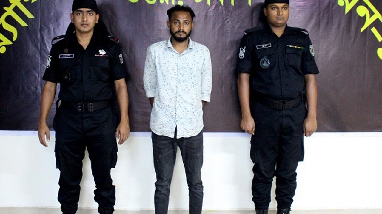গ্রেপ্তার যুবক মো. সাব্বির হোসেন।