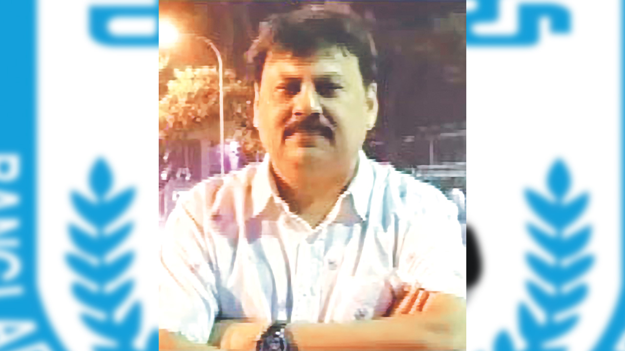 বাফুফে প্রধান অর্থ কর্মকর্তা আবু হোসেন।