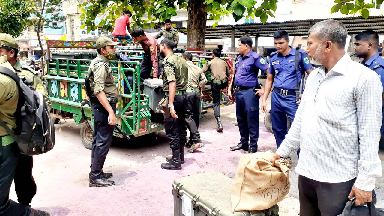 তালোড়া পৌরসভার নির্বাচনের সব প্রস্তুতি সম্পন্ন করা হয়েছে। ছবি : কালবেলা
