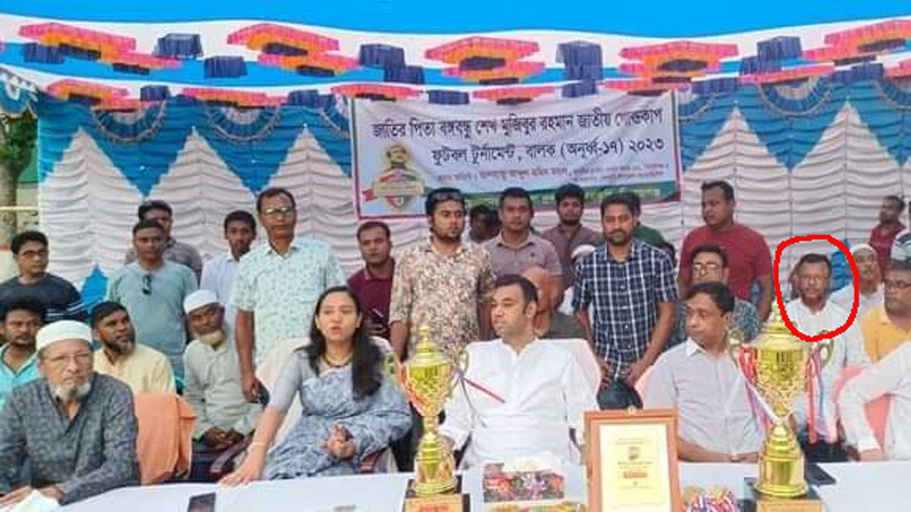 ফুটবল টুর্নামেন্টে বসা মামলার আসামি। ছবি : সংগৃহীত
