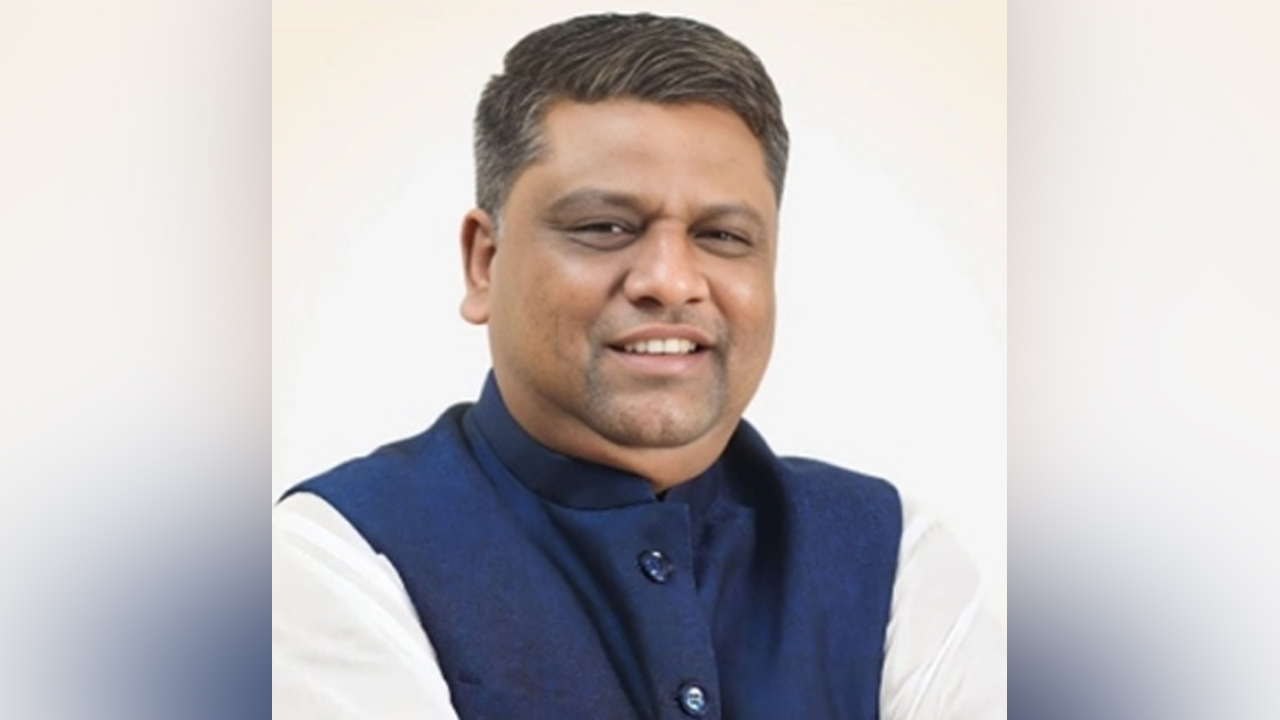 আওয়ামী লীগের মনোনীত প্রার্থী আনোয়ারুজ্জামান চৌধুরী। ছবি : সংগৃহীত 