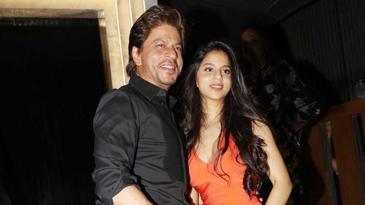 বলিউডস্টার শাহরুখ খান ও সুহানা খান। ছবি : সংগৃহীত