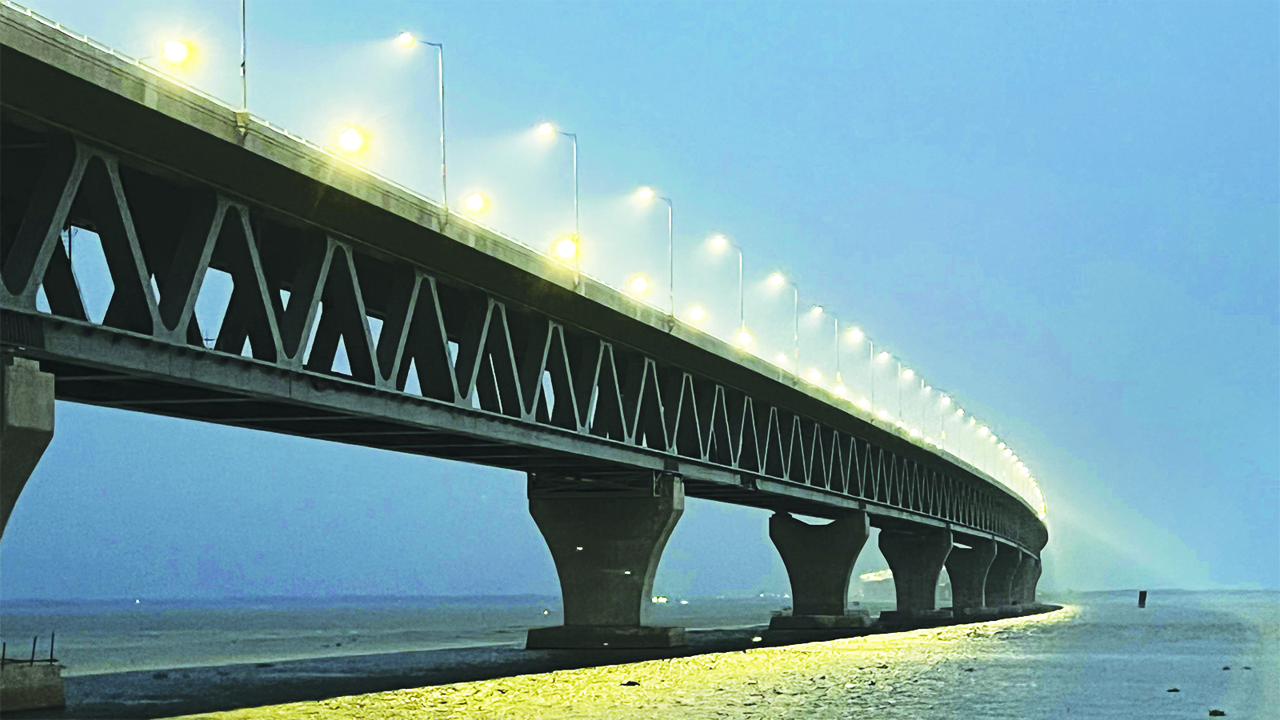 পদ্মা বহুমুখী সেতু। ফাইল ছবি