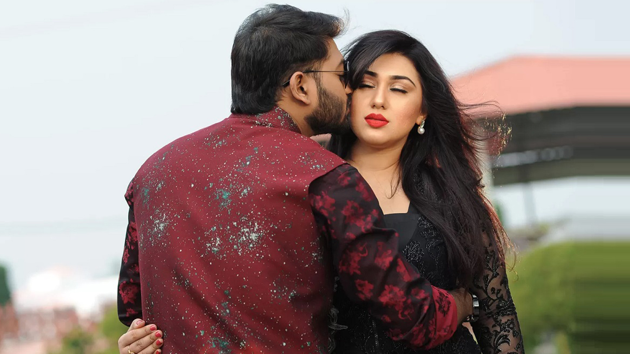 অপু বিশ্বাস ও বাপ্পি চৌধুরী। ছবি : সংগৃহীত