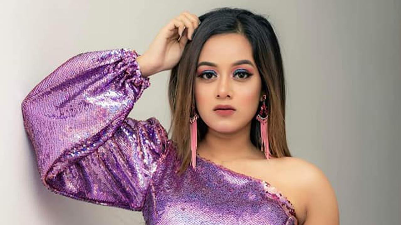 প্রার্থনা ফারদিন দীঘি। ছবি : সংগৃহীত