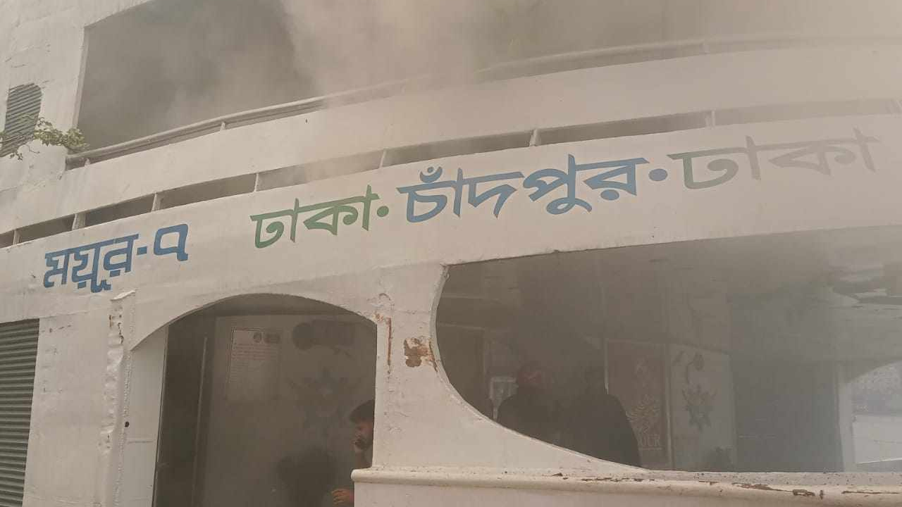 দুর্ঘটনাকবলিত লঞ্চ ময়ূর-৭। ছবি : কালবেলা