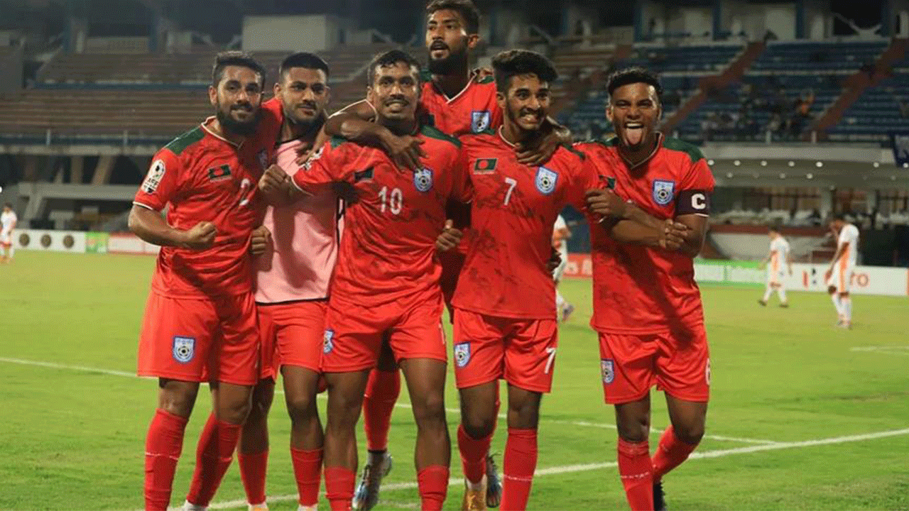 কুয়েতের বিপক্ষে মাঠে নেমেছে বাংলাদেশ। ছবি : সংগৃহীত