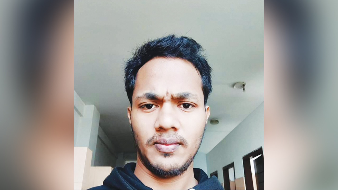 দিলীপ রায়।