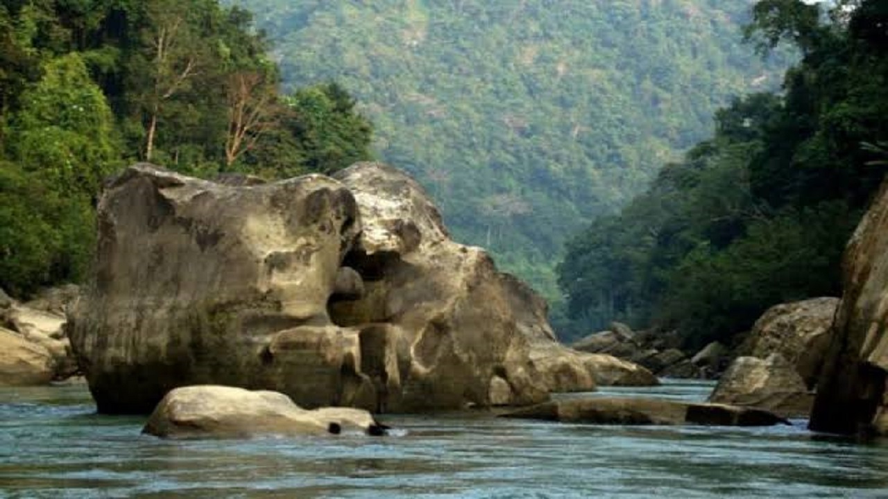 থানচির একটি পর্যটন এলাকা। ছবি : কালবেলা