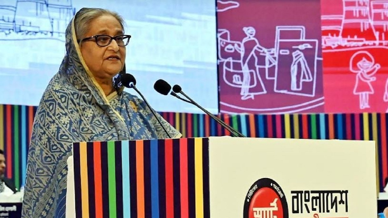 এফবিসিসিআই আয়োজিত ‘স্মার্ট বাংলাদেশ বিনির্মাণে ব্যবসায়ী সম্মেলনে’ বক্তব্য দেন প্রধানমন্ত্রী শেখ হাসিনা। সৌজন্য ছবি