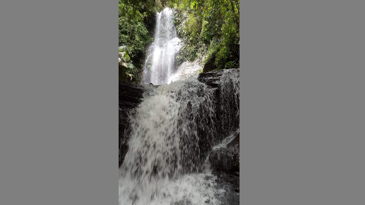 বান্দরবানের একটি ঝর্ণা। ছবি : কালবেলা