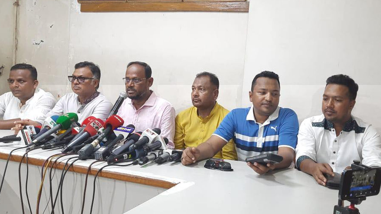 নয়াপল্টনের কেন্দ্রীয় কার্যালয়ে আয়োজিত এক সংবাদ সম্মেলনে যুবদল সভাপতি সুলতান সালাউদ্দীন টুকু। ছবি : কালবেলা