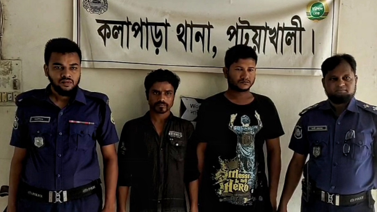গ্রেপ্তার শ্রমিক শিমুল দাস ও মাহিনুর খালাসী। ছবি : কালবেলা