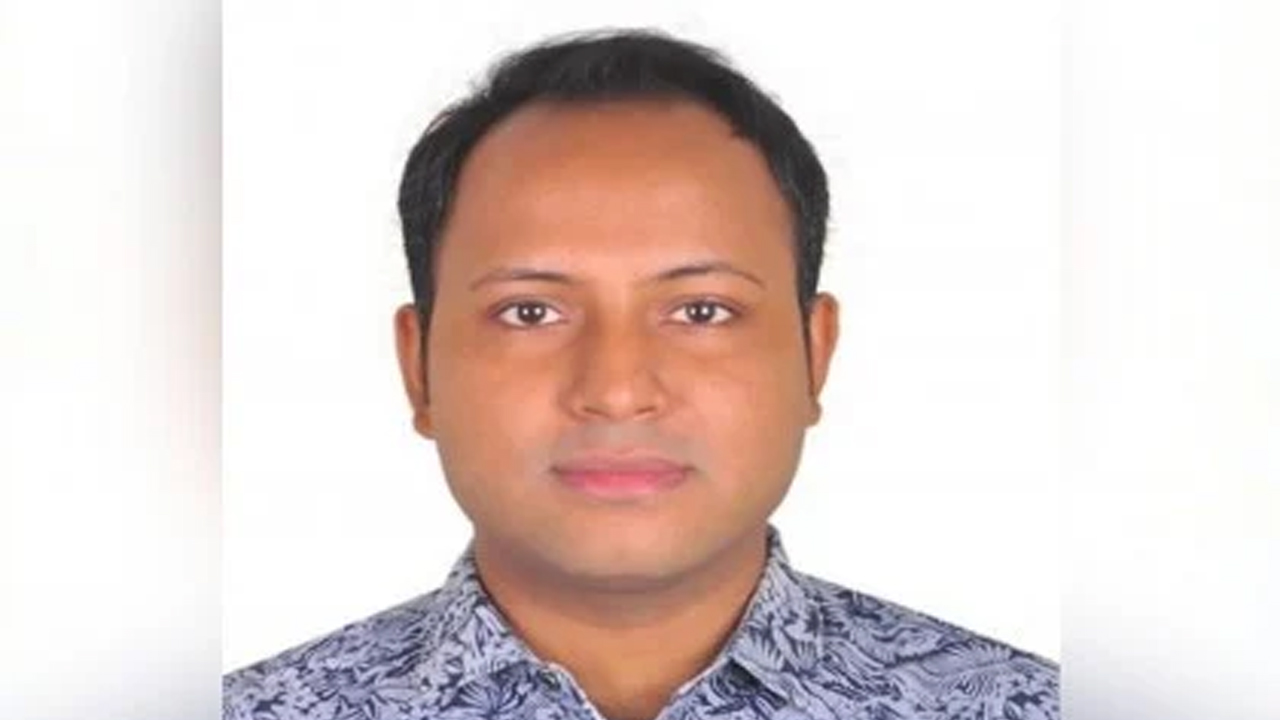 ঢাকা বিশ্ববিদ্যালয়ের বায়োকেমেস্ট্রি ও মলিক্যুলার বায়োলজির অ্যাসিস্ট্যান্ট প্রফেসর ও পারডু বিশ্ববিদ্যালয়ের পিএচডি গবেষক অনিক পাল। ছবি : সংগৃহীত