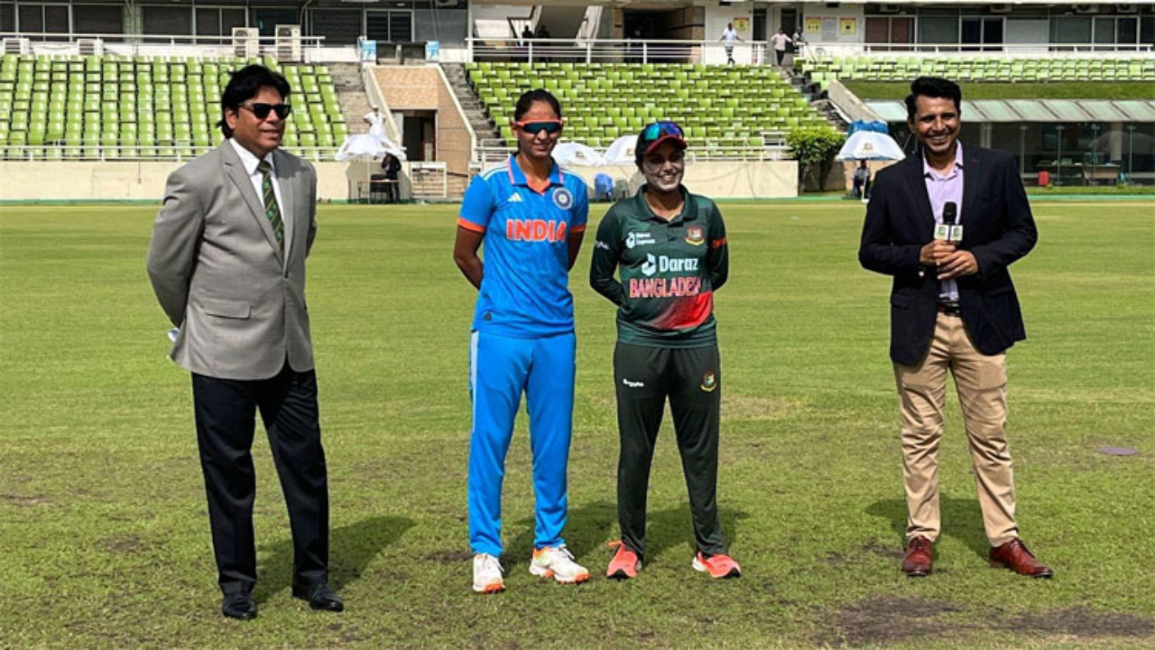 শেষ ওয়ানডেতে টসে জিতে ব্যাট করছে বাংলাদেশ। ছবি : সংগৃহীত