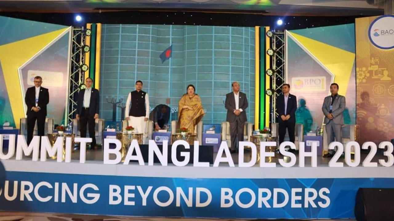 পঞ্চমবারের মতো আয়োজিত ‘বিপিও সামিট ২০২৩’ উদ্বোধন করেন স্পিকার শিরীন শারমিন চৌধুরী। ছবি : কালবেলা