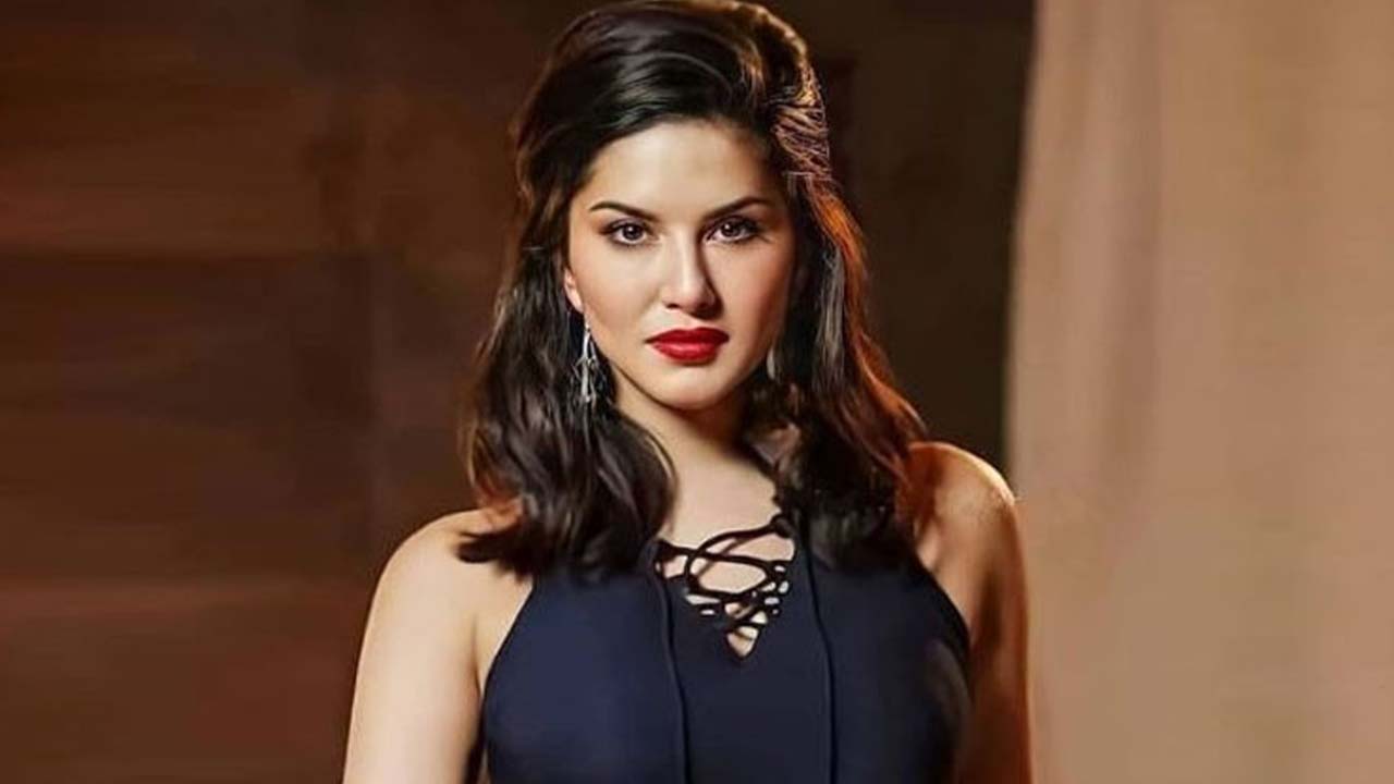 অভিনেত্রী সানি লিওন। ছবি : সংগৃহীত