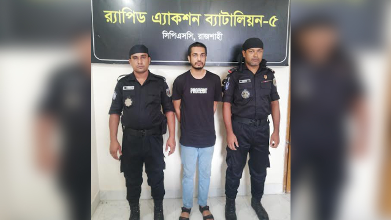 আত্মহত্যায় প্ররোচনার মামলায় গ্রেপ্তারকৃত প্রধান আসামি মো. নাজমুল মাহমুদ পলাশ। ছবি: কালবেলা