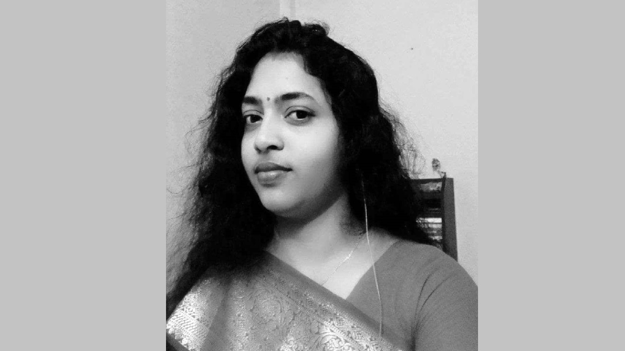 ডেঙ্গু আক্রান্ত হয়ে রুমা বিশ্বাস নামে এই গৃহবধূর মৃত্যু হয়েছে। ছবি : সংগৃহীত
