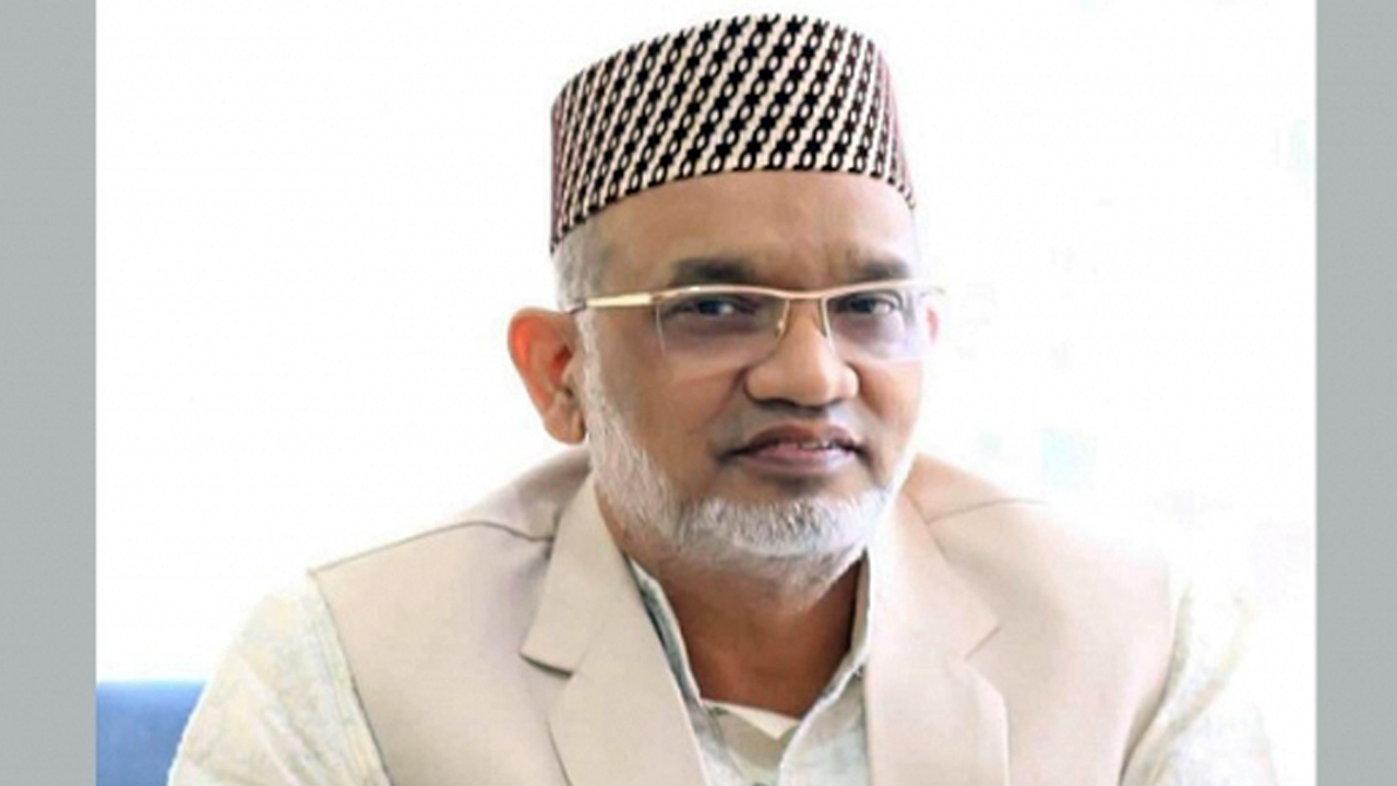 ছবি : রাজশাহী-১ (গোদাগাড়ী-তানোর) আসনের সংসদ সদস্য ওমর ফারুক চৌধুরী