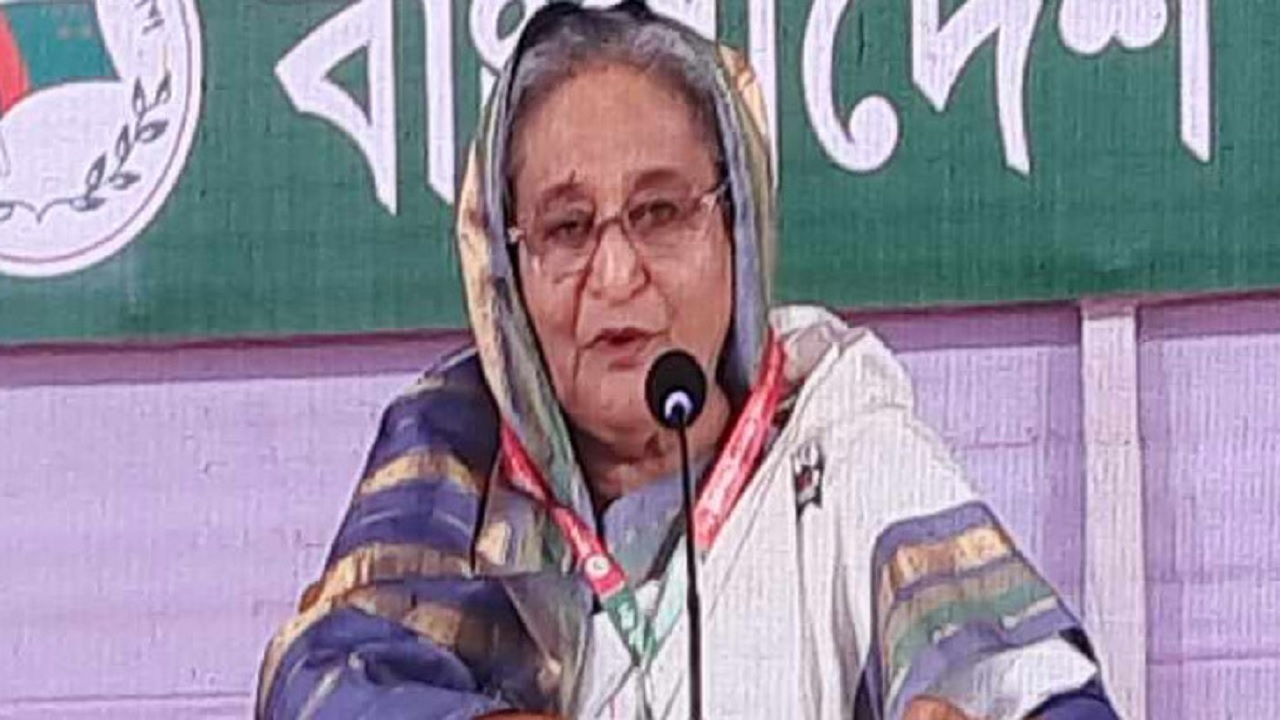গণভবনে তৃণমূল নেতাদের উদ্দেশে বক্তব্য দিচ্ছেন প্রধানমন্ত্রী শেখ হাসিনা। ছবি : সংগৃহীত