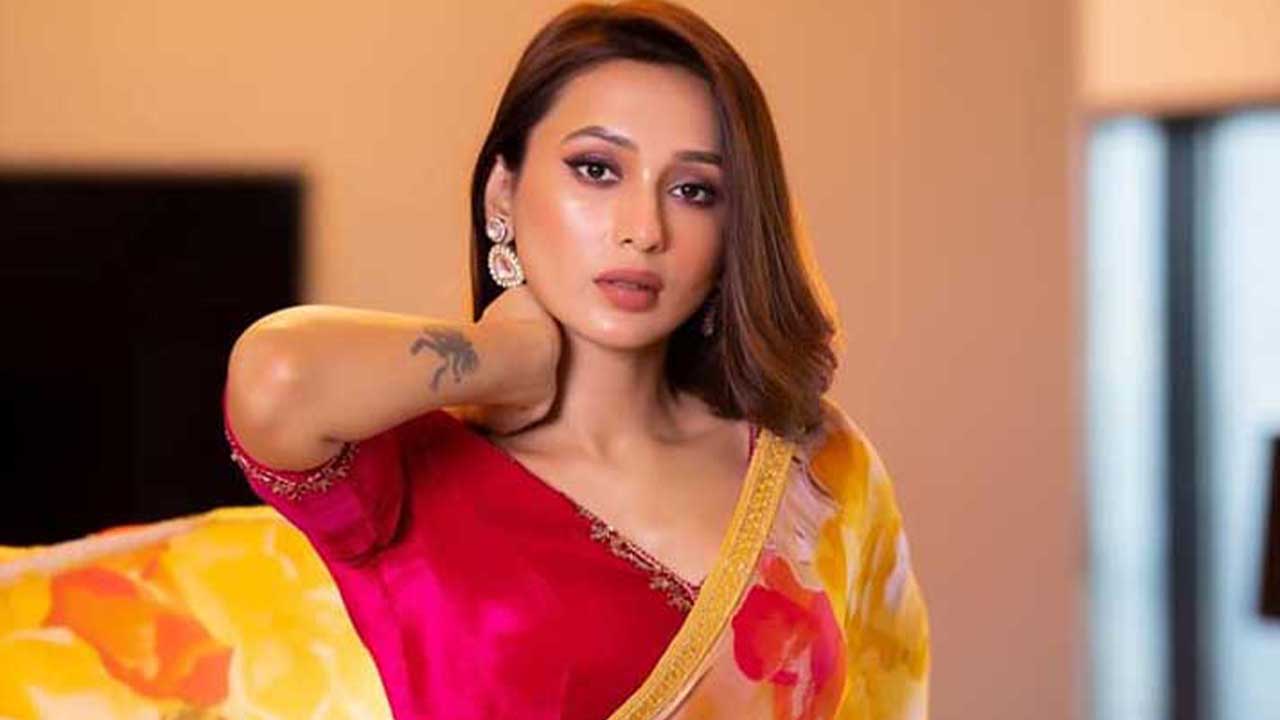 মিমি চক্রবর্তী। ছবি : সংগৃহীত