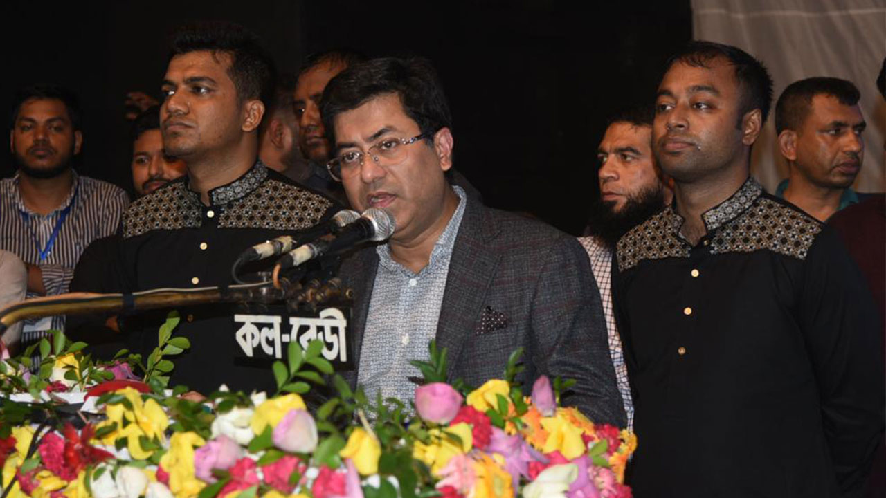 শেখ কামালের ৭৪তম জন্মবার্ষিকী’ উপলক্ষে  আলোচনা সভায় মেয়র তাপস। ছবি : কালবেলা