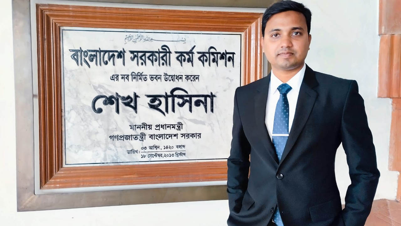 সাধারণ শিক্ষা ক্যাডার সজিব হোসাইন। ছবি : সংগৃহীত