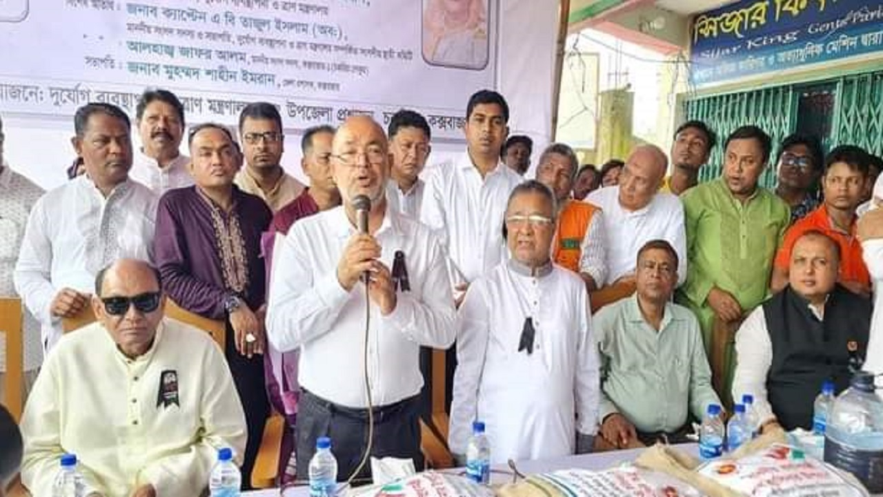 বক্তব্য দিচ্ছেন দুর্যোগ ব্যবস্থাপনা ও ত্রাণ প্রতিমন্ত্রী ড. মো. এনামুর রহমান। ছবি : কালবেলা