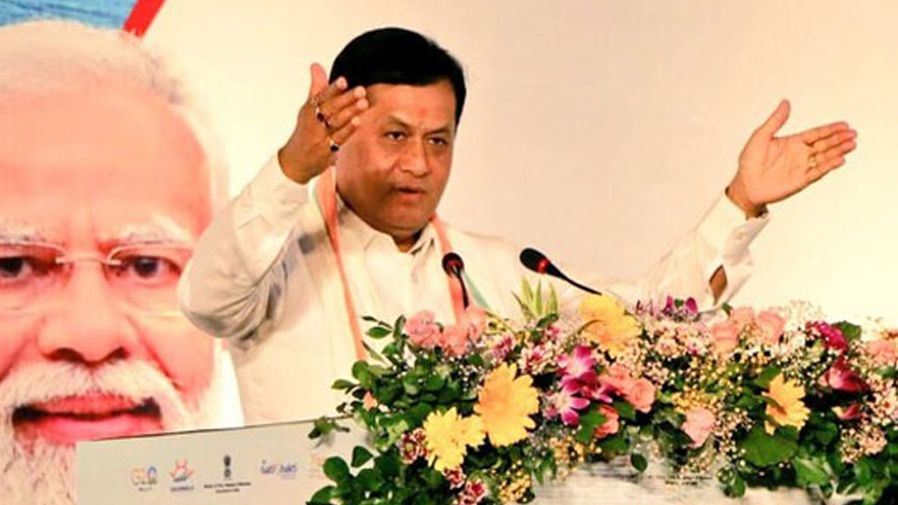 জিএসএম সামিটের সূচনা অনুষ্ঠানে কথা বলছেন ভারতের কেন্দ্রীয় বন্দর ও জাহাজমন্ত্রী সর্বানন্দ সোনওয়াল। ছবি: সংগৃহীত