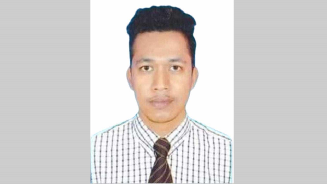 জুড়ী উপজেলা পল্লী সঞ্চয় ব্যাংকের জুনিয়র অফিসার মো. কামরুল হাসান মজুমদার। ছবি : সংগৃহীত