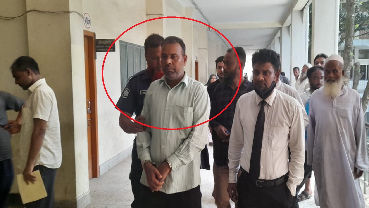 দণ্ডপ্রাপ্ত হানিফ এন্টারপ্রাইজের সুপারভাইজার মেহেদী হাসান সিকান্দার। ছবি : কালবেলা
