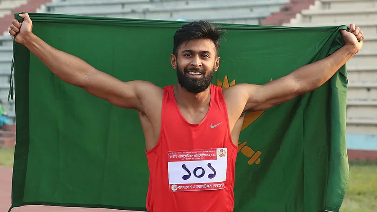 হাঙ্গেরীতে ১০০ মিটার হিটে প্রথম হয়েছেন ইমরানুর রহমান। ছবি : সংগৃহীত