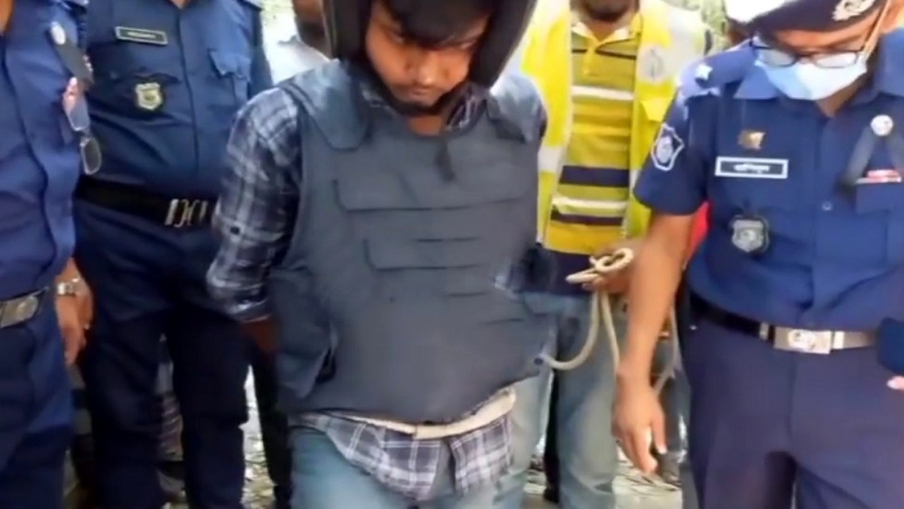 হত্যা মামলার প্রধান আসামি রিমন সরকার। ছবি : কালবেলা