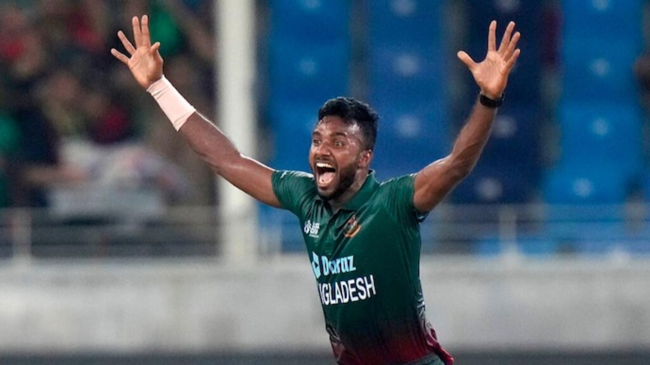 ইনজুরিতে এশিয়া কাপ শেষ এবাদতের। ছবি : সংগৃহীত