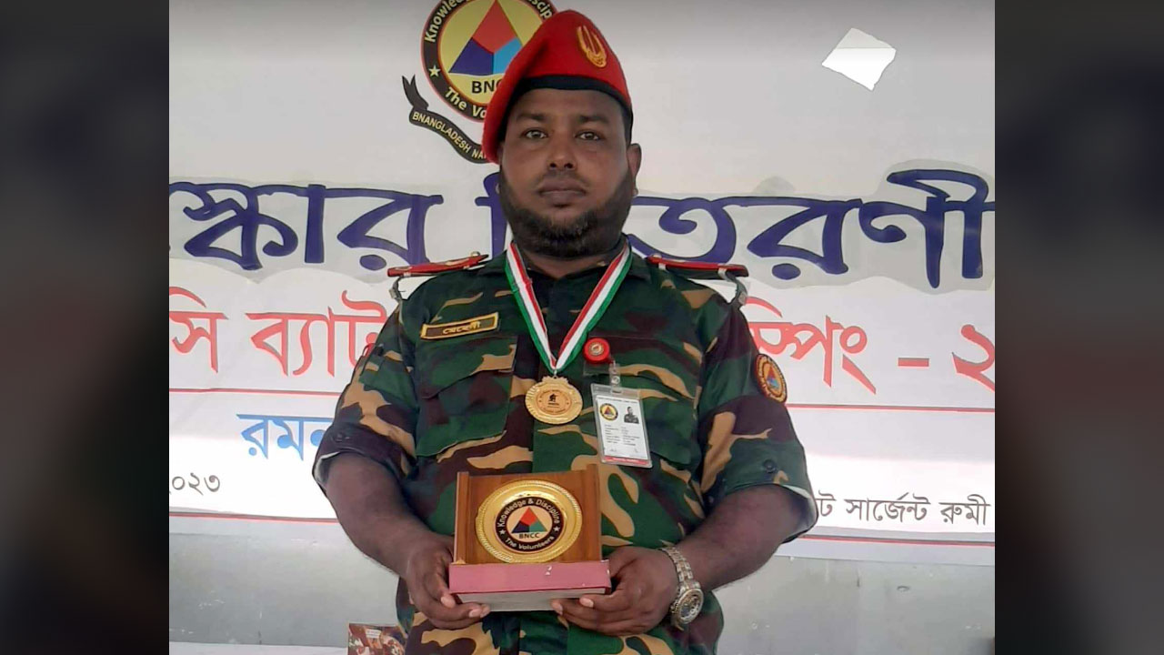 প্রফেসর আন্ডার অফিসার (পিইউও) মেহেদী হাসান। ছবি : কালবেলা