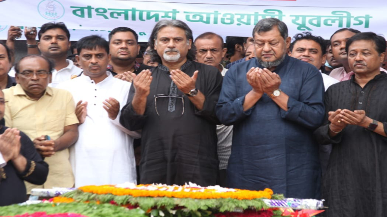 আইভী রহমানের সমাধিতে যুবলীগের শ্রদ্ধা নিবেদন। ছবি : সৌজন্য